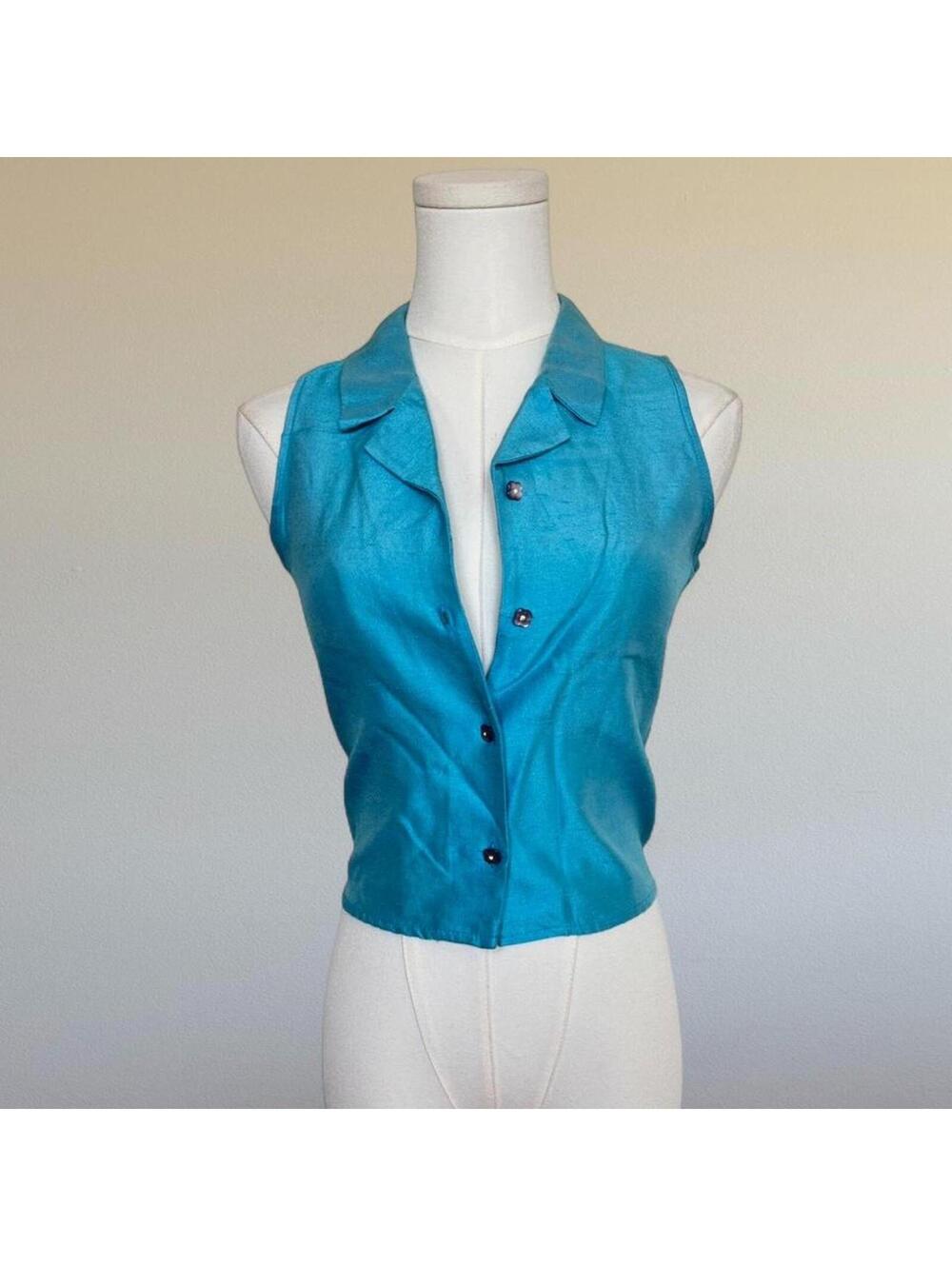 Y2K sleeveless button up sleeveless shirt Sz. XS